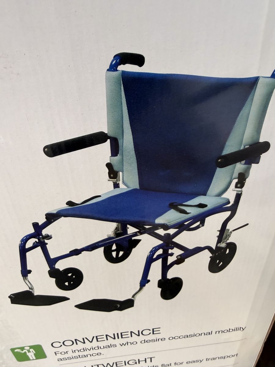 Drive Medical Lightweight Transport Chair – New
