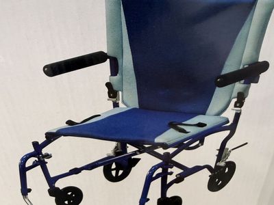 Drive Medical Lightweight Transport Chair – New