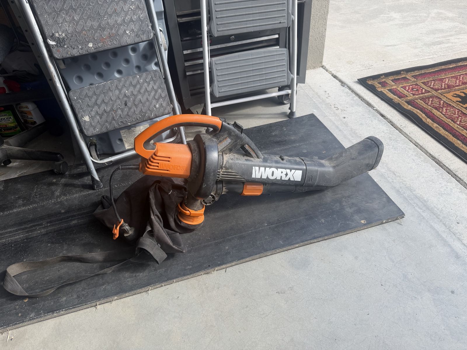 WORX WG509 Electric Leaf Blower Mulcher Vac with Collection Bag