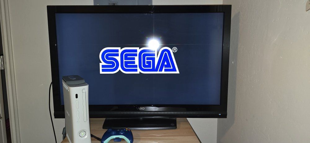 Xbox 360 & Controller w/HDMI and HDD