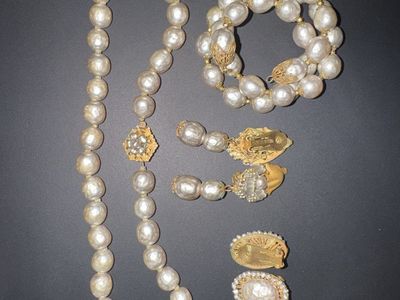 Miriam Haskell Vintage Pearl Jewelry Set - Necklace, Bracelet, Earrings