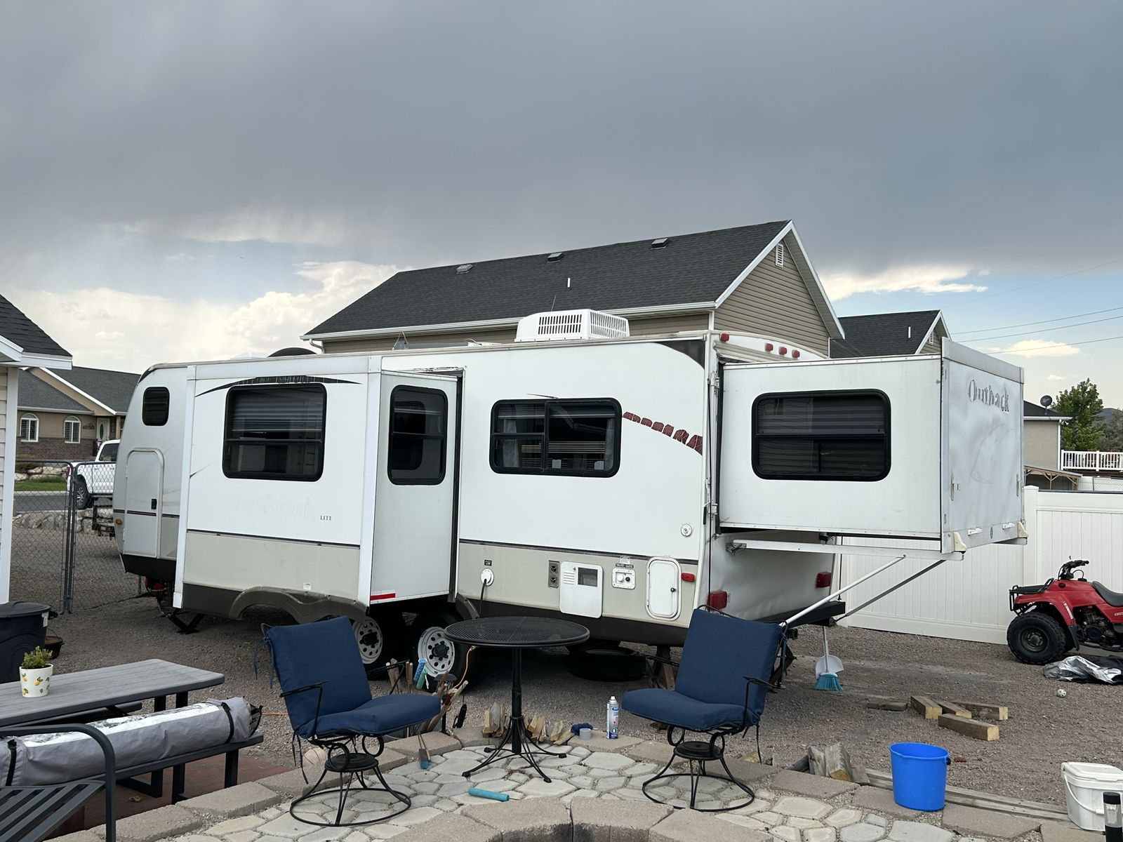 2009 Keystone Outback Lite 
