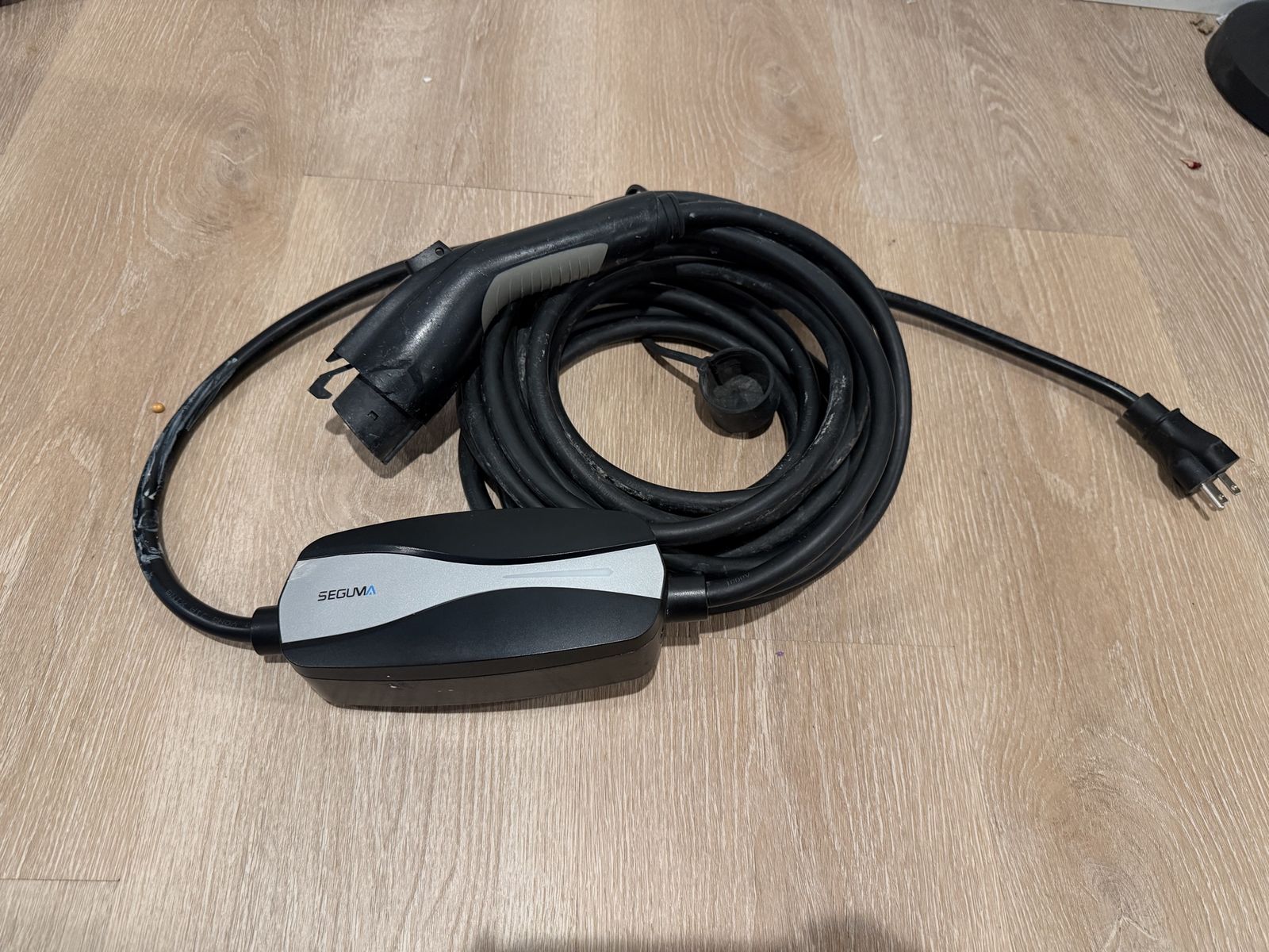 Universal Ev charger