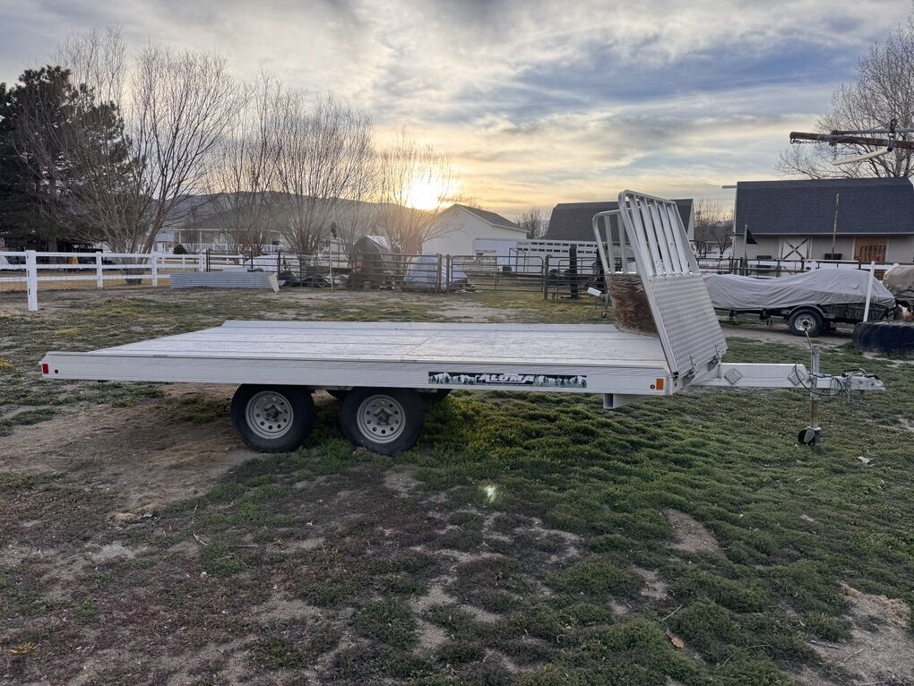 Aluminum Snowmobile Trailer