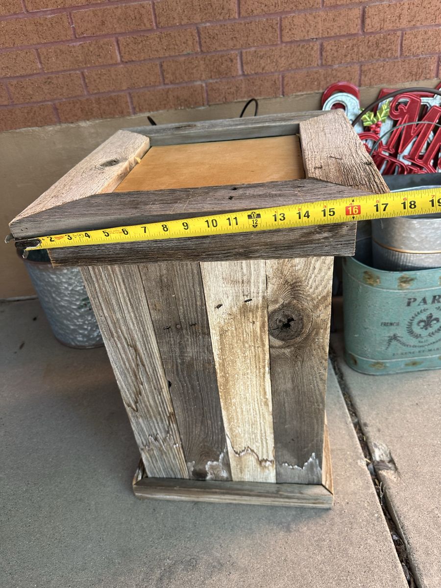 Pedestal game mount