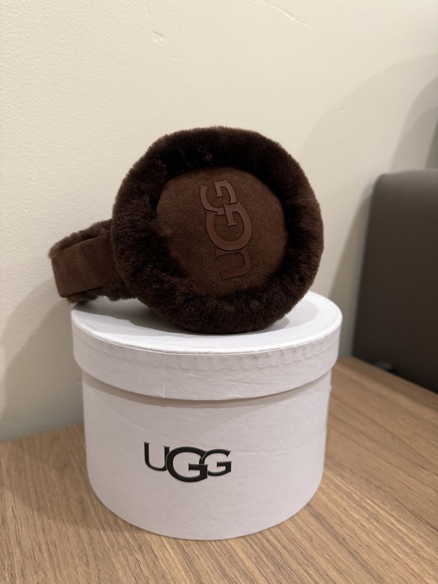 UGG Sheepskin Earmuffs – Chocolate Brown