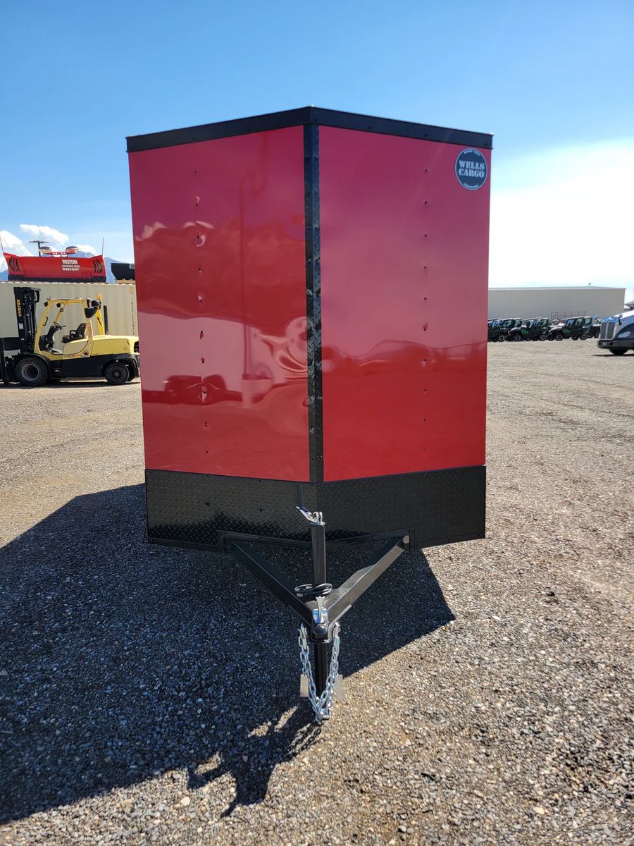 6x12 Deluxe Trailer 5200$ Wells Cargo