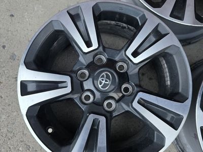 Set of 4 17" truck rims.