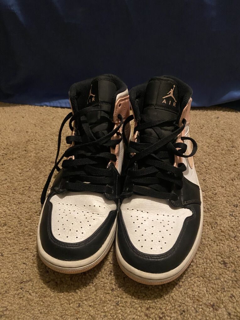 Air Jordan 1 Mid Retro Crimson Tint - Size 8