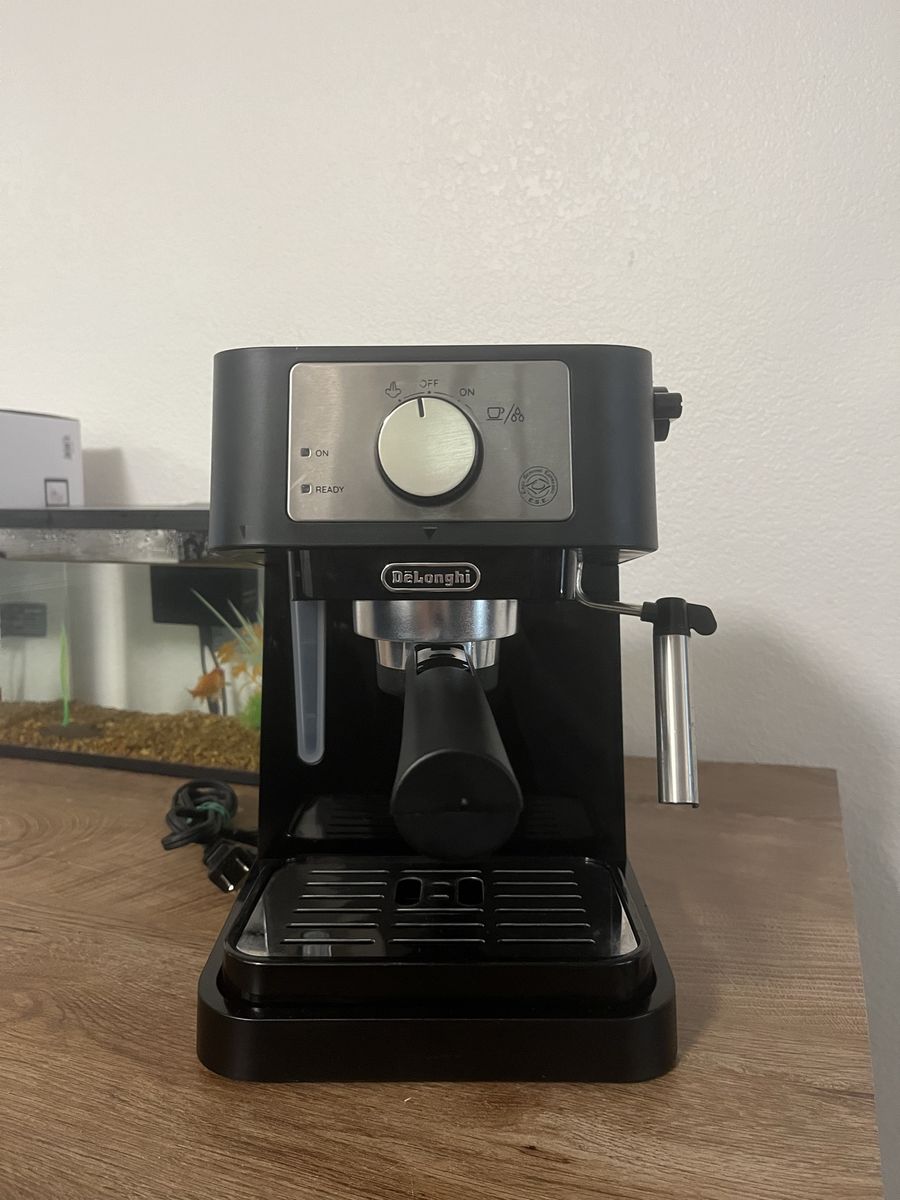 DeLonghi. Espresso machine