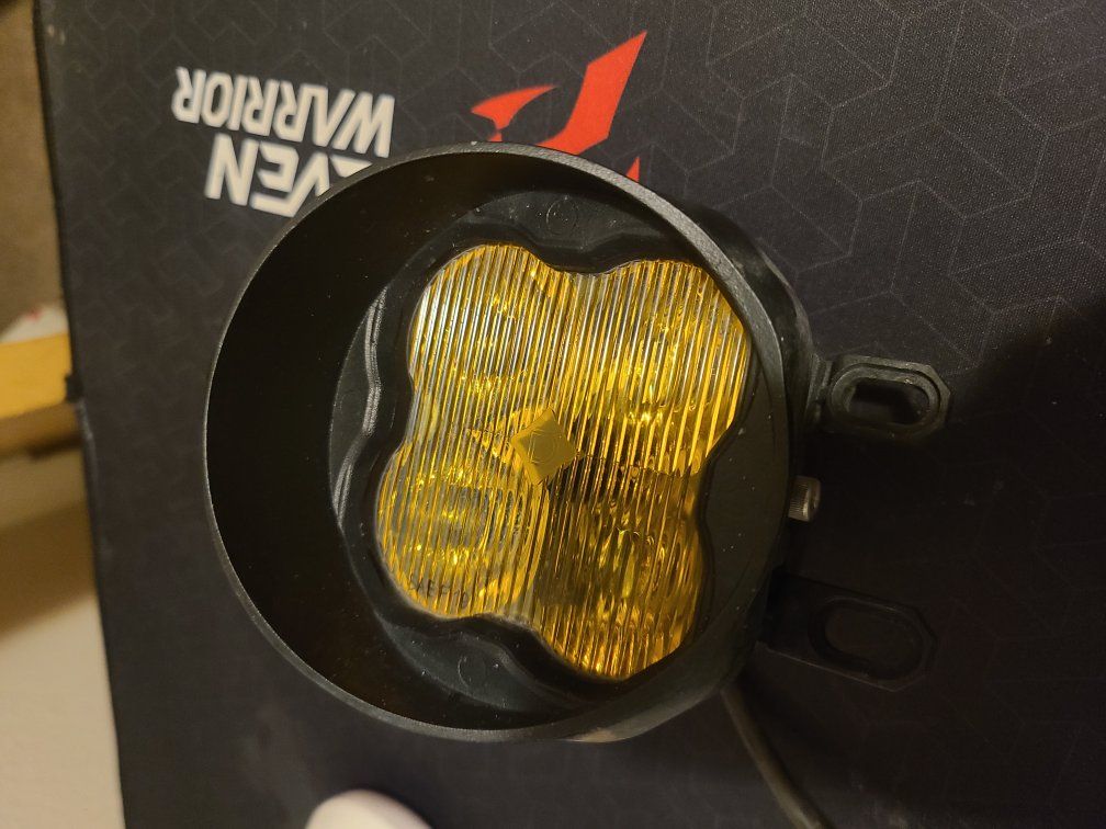 2010 to 2024 Toyota 4Runner fog light assembl