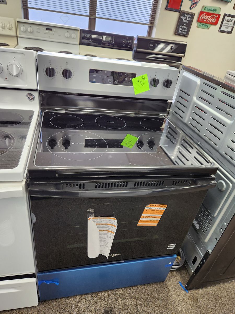 STUNNING BRAND NEW! WHIRLPOOL STAINLESS STEEL GLASS TOP RANGE