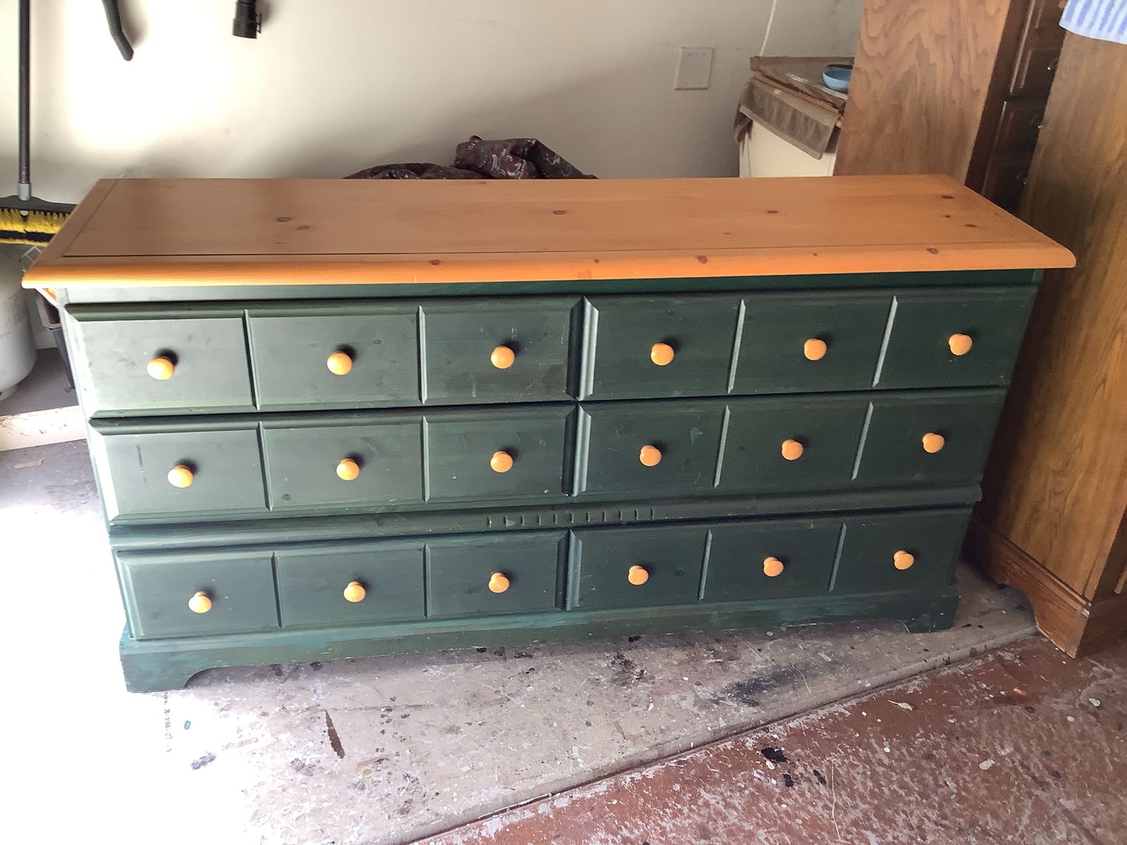 All Wood 6 Drawer Dresser