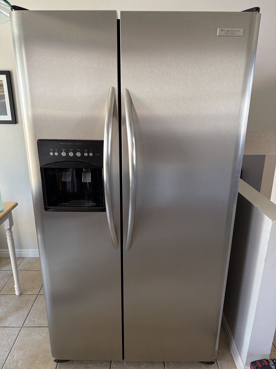 Frigidaire Professional PLHS269ZCB2 Side-by-Side Refrigerator - Stainless Steel, 25.8 cu ft