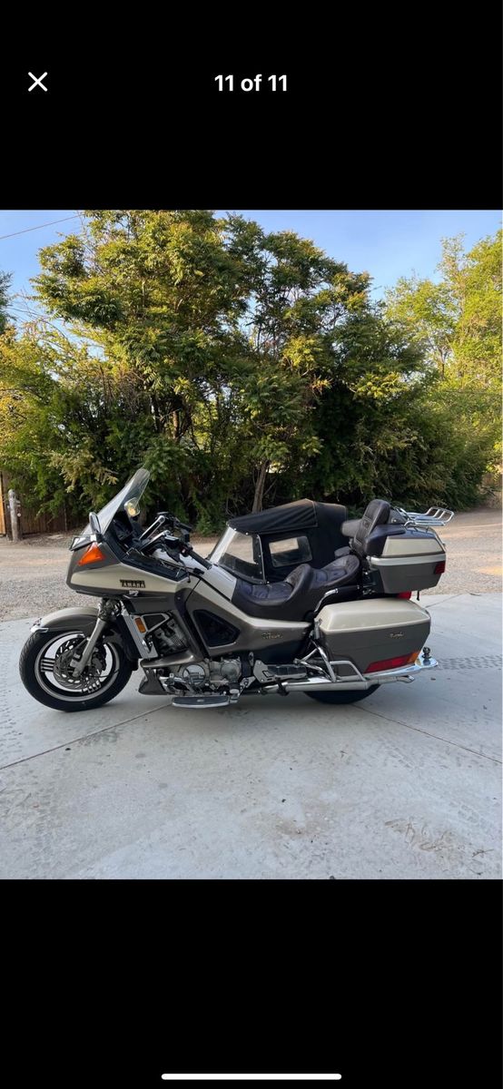 1987 Yamaha Venture Royale with sidecar