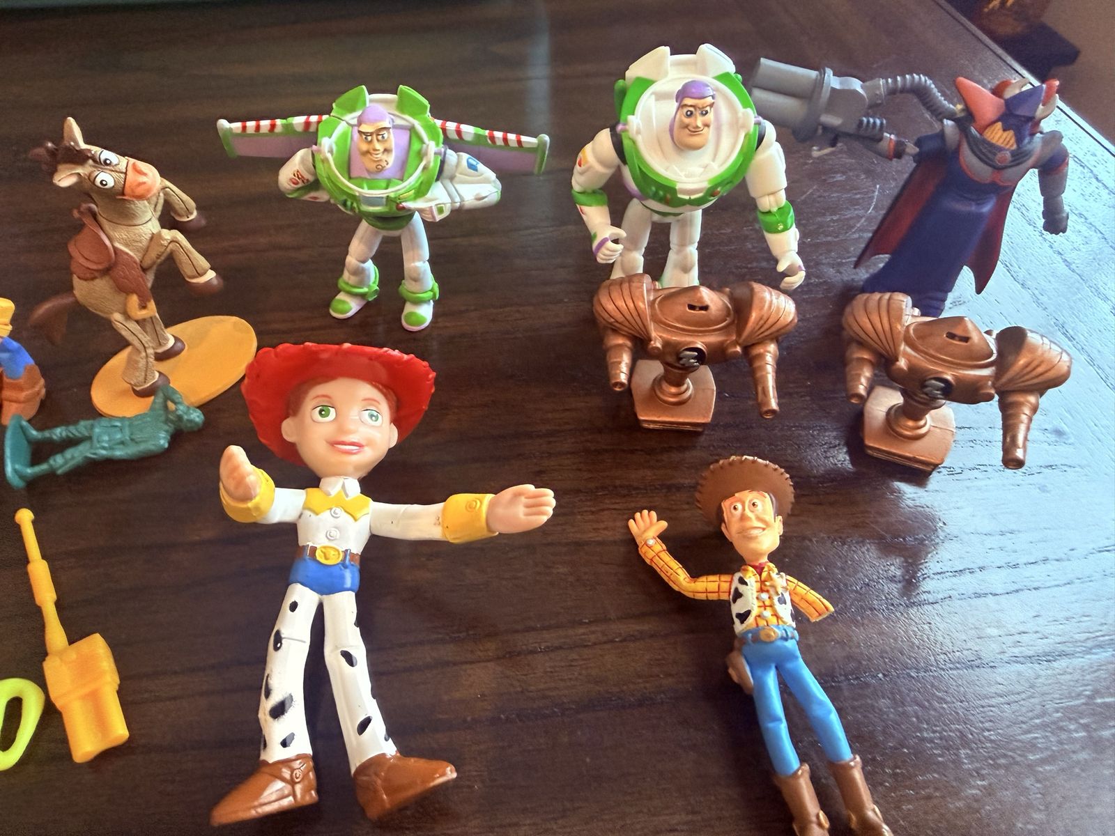 Main image 3