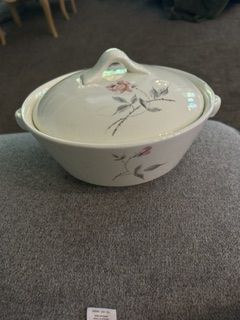 Casserole Bowl with lid