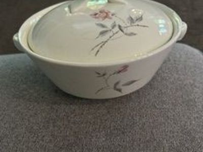 Casserole Bowl with lid