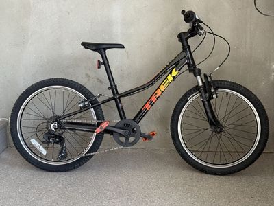 Trek Precaliber 20” Kids Mountain Bike