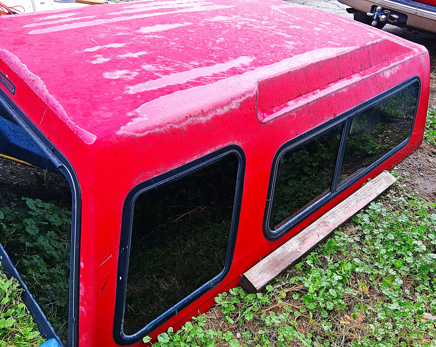 Camper shell
