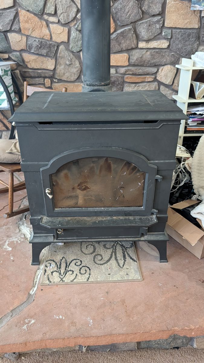 FREE--Dutchwest 2479 Wood Stove / Fireplace Insert