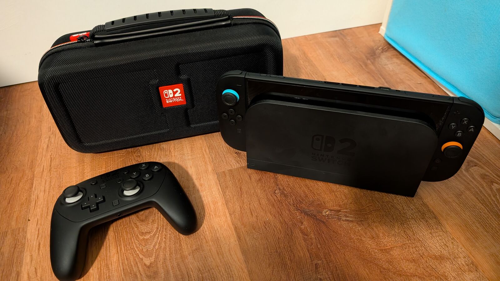 Nintendo Switch 2 +Controller