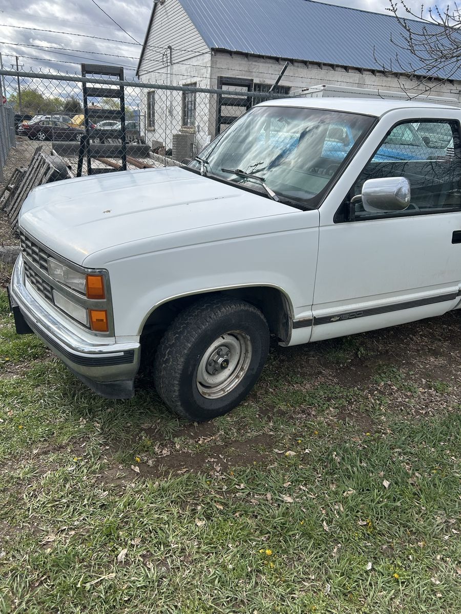1990 CHEVROLET C/K 1500 C1500