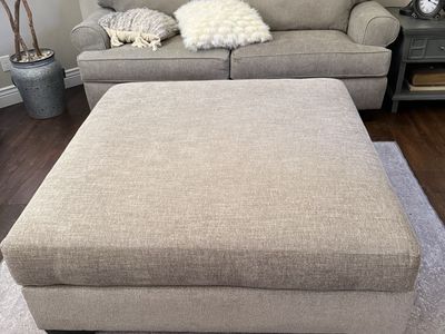 Ali Cocktail Ottoman