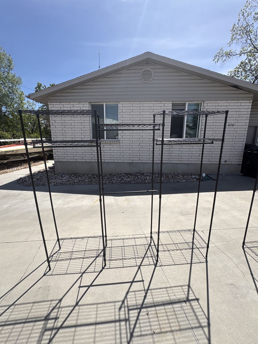 Clothes rack
