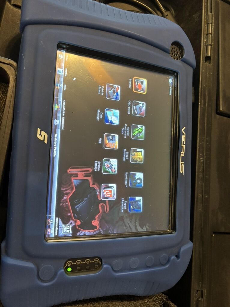 Snap On Versus Behicle Analyzer Machine