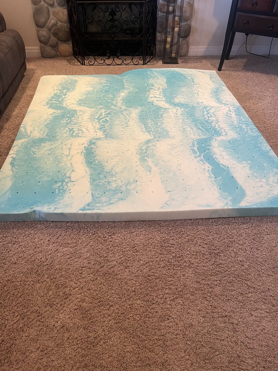 King size, 3 inch cooling memory foam mattress topper