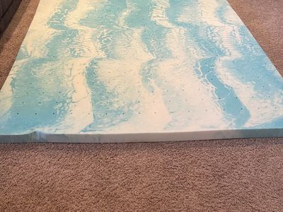 King size, 3 inch cooling memory foam mattress topper