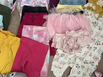 6, 9 & 12 Mo Girl Clothes - 139 Items