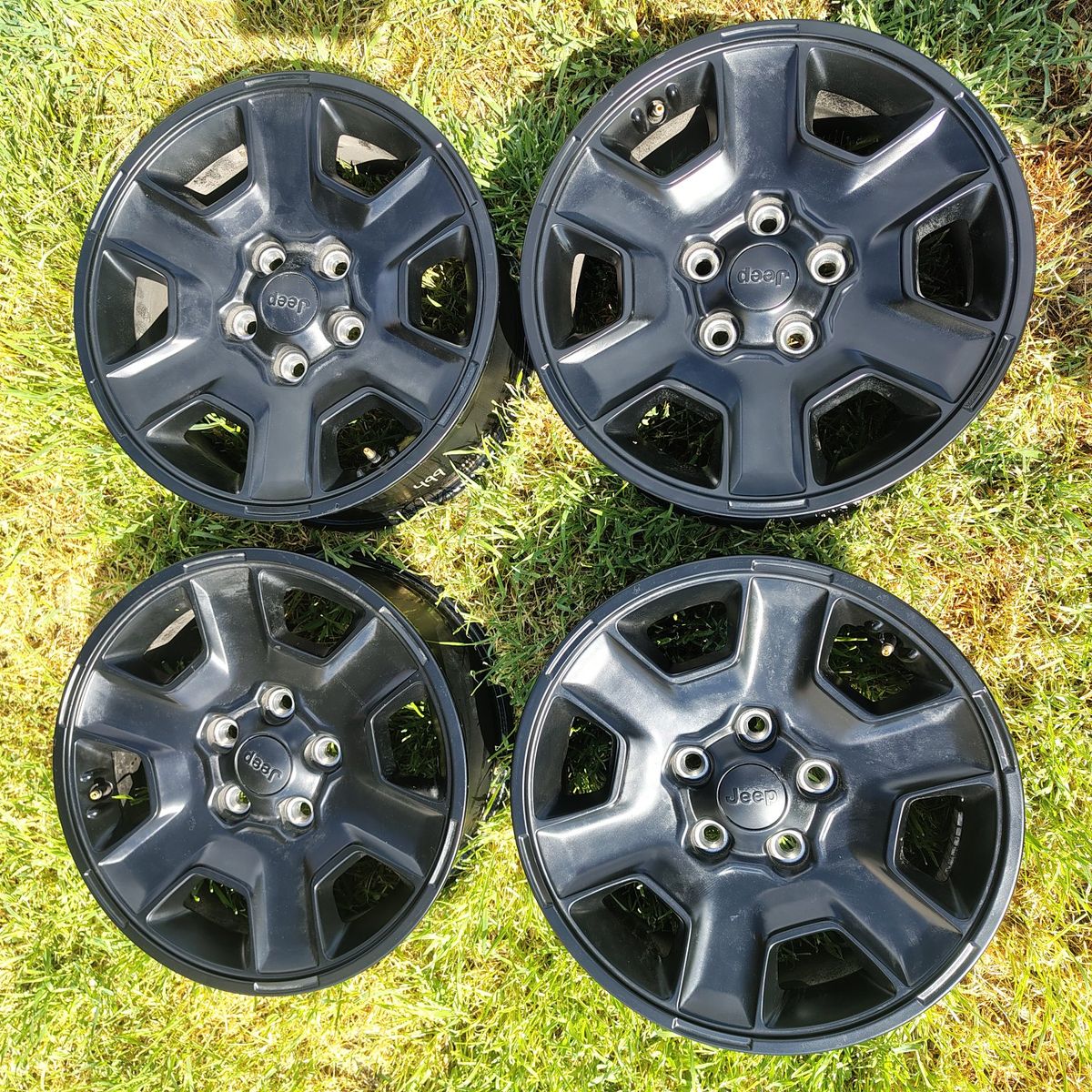 17 inch jeep Mojave wheels