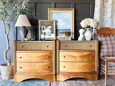 *FREE DELIVERY* Collezione Europa Contemporary/Modern Nightstands
