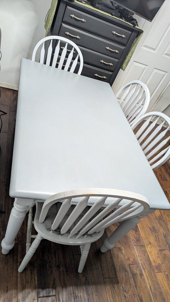 Solid Wood Intercon Dining Table and 4 Chairs!!