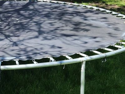 trampoline 14ft. round