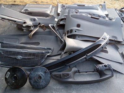 1999 Chrysler Town & Country Parts - Parting Out / Multi-Item Deal