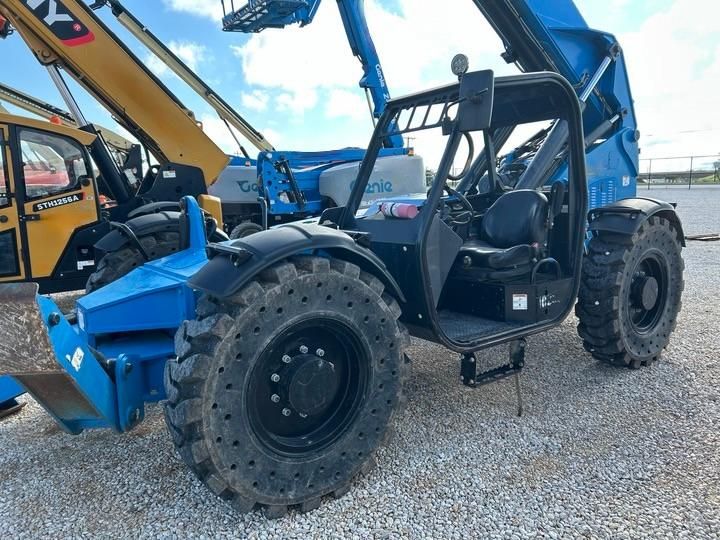 2019 Genie GTH 1056 Telehandler