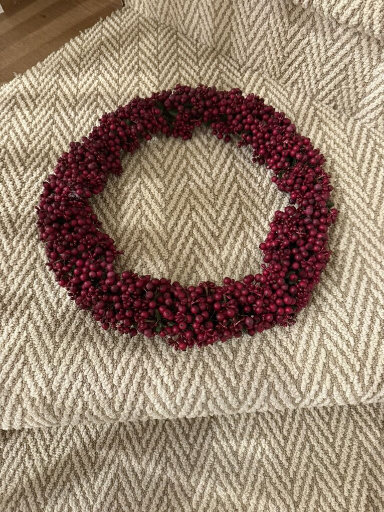 17 Red Berry Wreath
