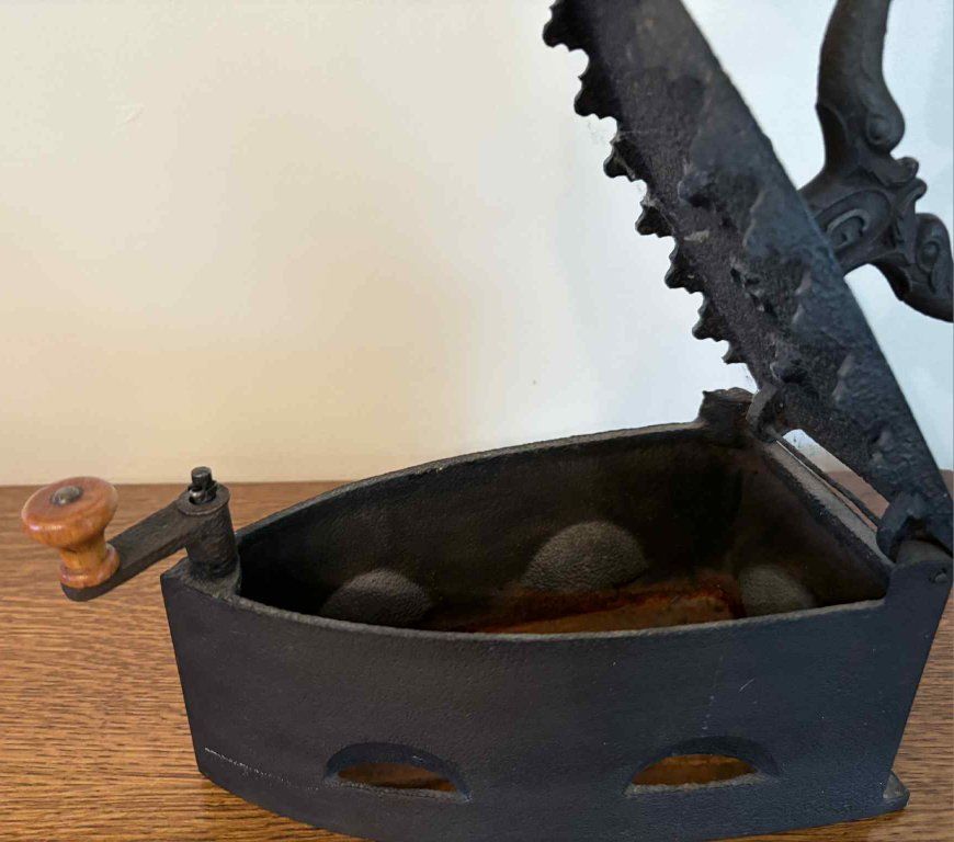 Main image 4