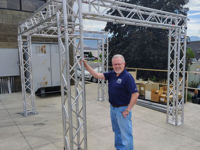 Trade show, farmers market, or event display fixture.