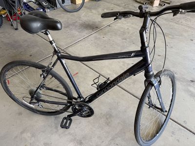 Cannondale Adventure XL Hybrid Bike