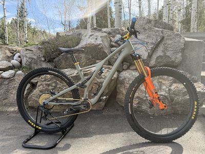 2020 Specialized Stumpjumper Expert Carbon 29, size Large