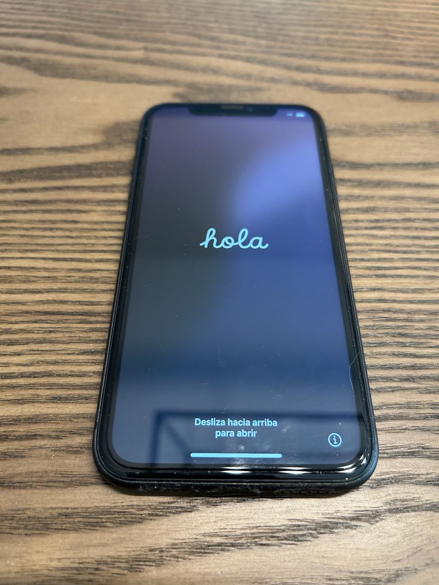 Apple iPhone 11 128 gb black w case