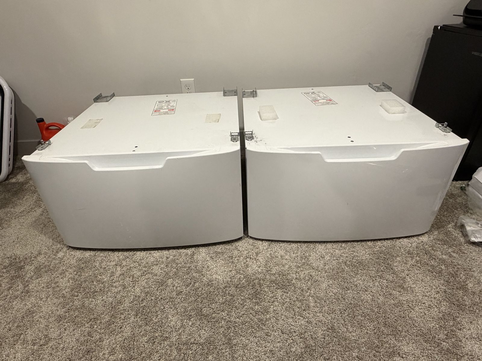 Pair of White Laundry Pedestals with Mounting Brackets