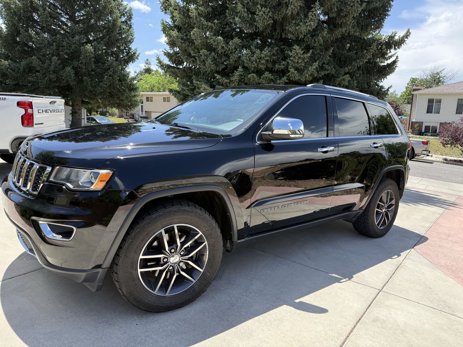 Jeep Grand Cherokee Loaded!