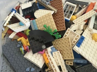 LEGO Classic Mixed Pieces – 2.5 lbs Bulk Lot