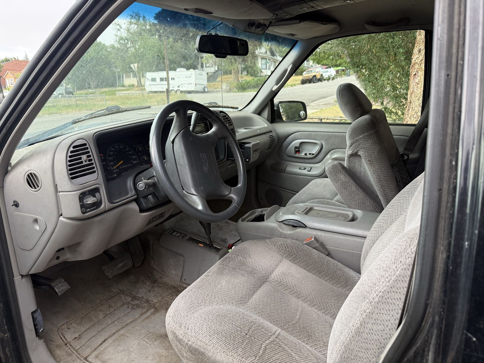 Main image 5
