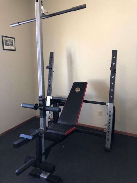Gold’s Gym Workout Bench Set